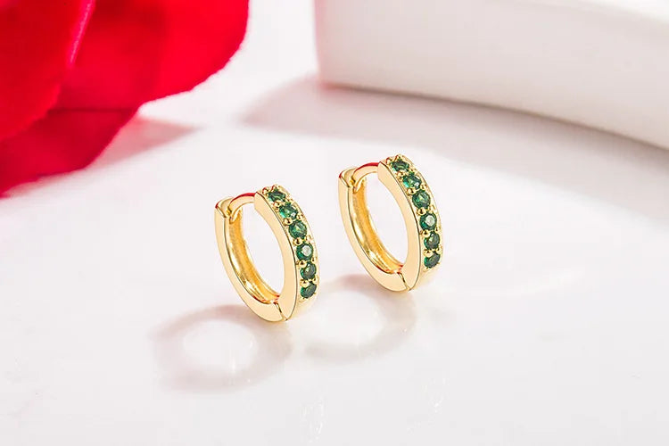 Brincos com joias de diamante e ouro 14K